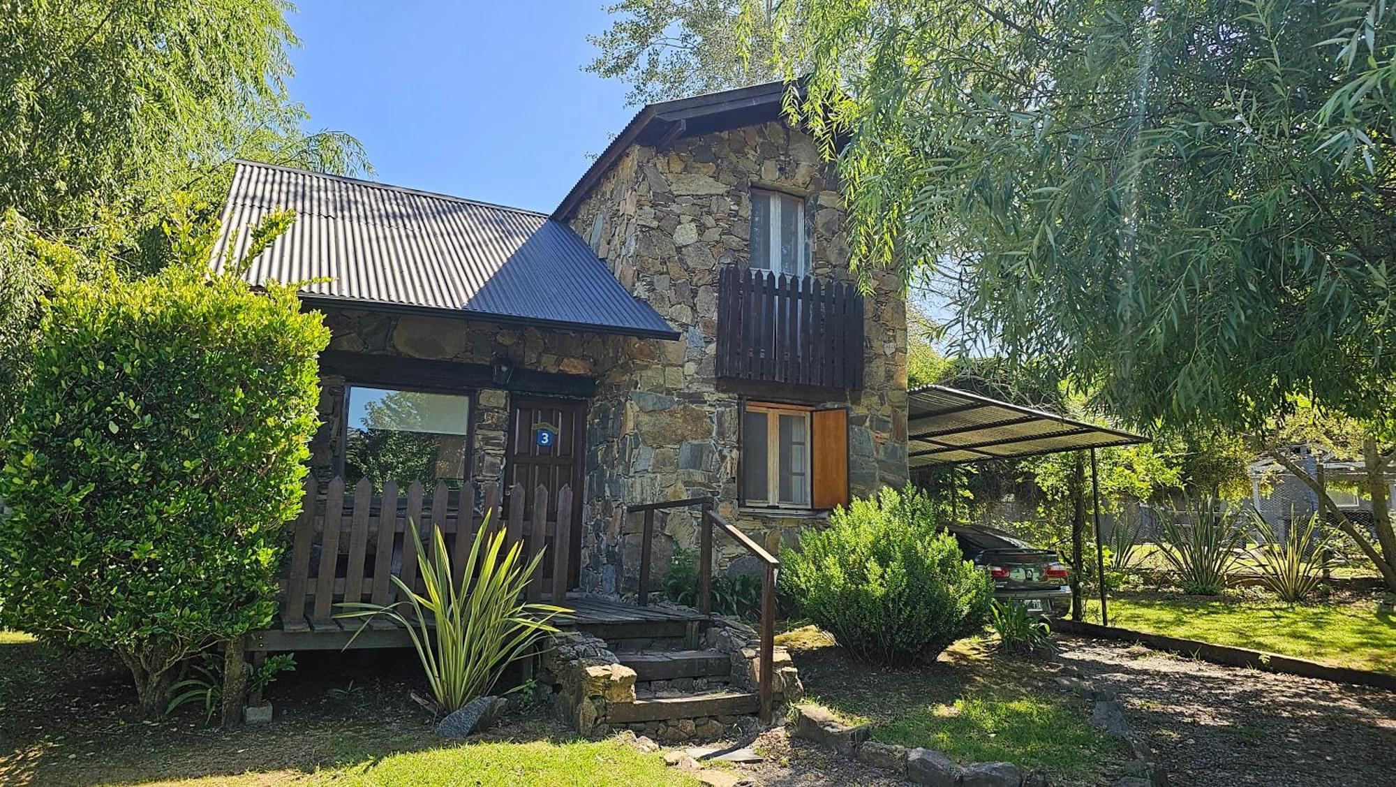 Villa Amanecer En Las Piedras Tandil Exterior foto
